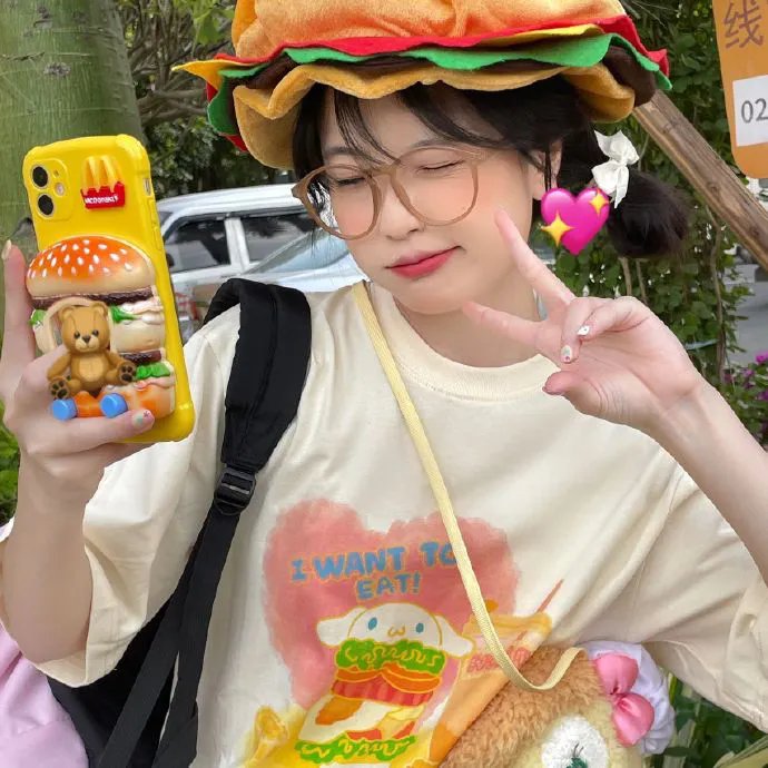 与鹦鹉同住